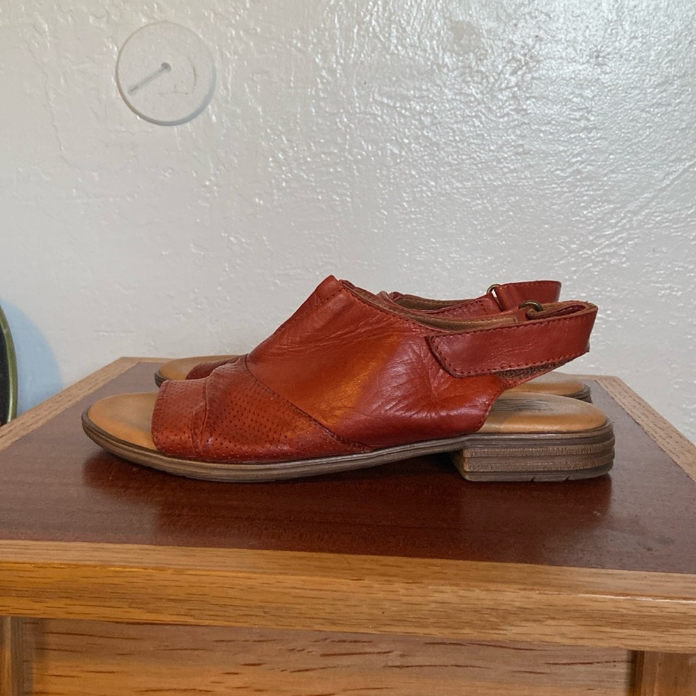 MIZ MOOZ 37 size 6 DEVON rust sandal genuine leather